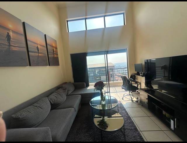 2 BEDROOM APARTMENT FOR SALE IN GREENSTONE HILL
